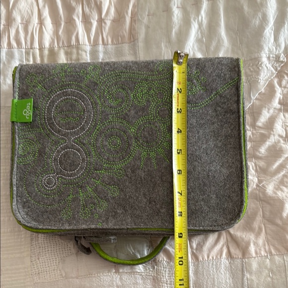 TEGU Gray and Green Felt bag with handle and zip - Picture 7 of 7
